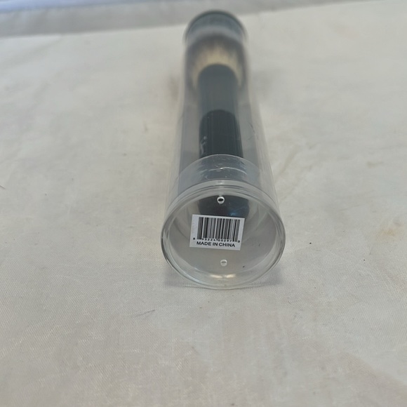 It Cosmetics Heavenly Luxe Wand Ball Brush - Picture 7 of 8